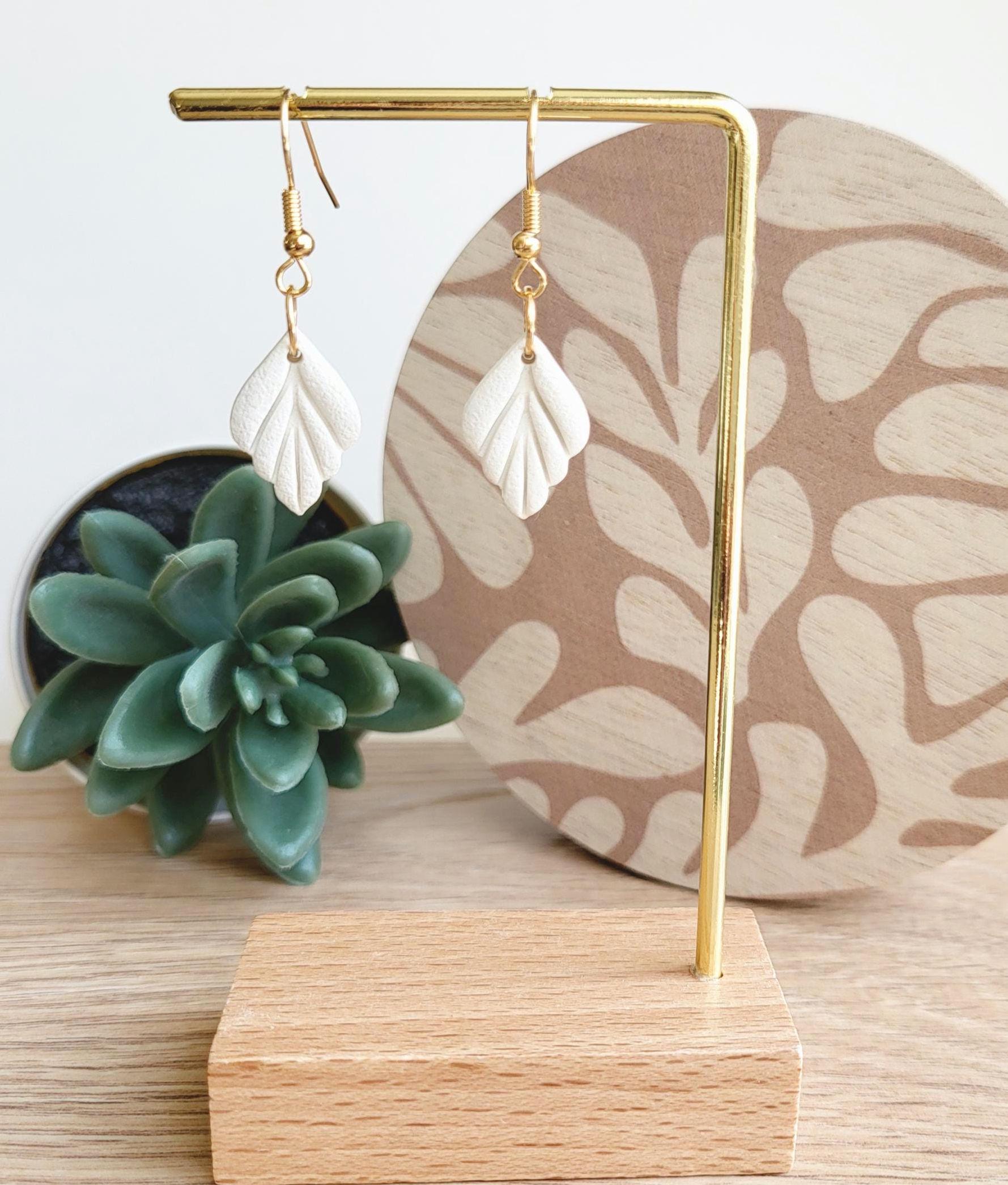 Boucles d'oreilles en argile polymère Dana | Chic et délicate | Forme abstraite | Fait main | Handmade polymer clay earrings