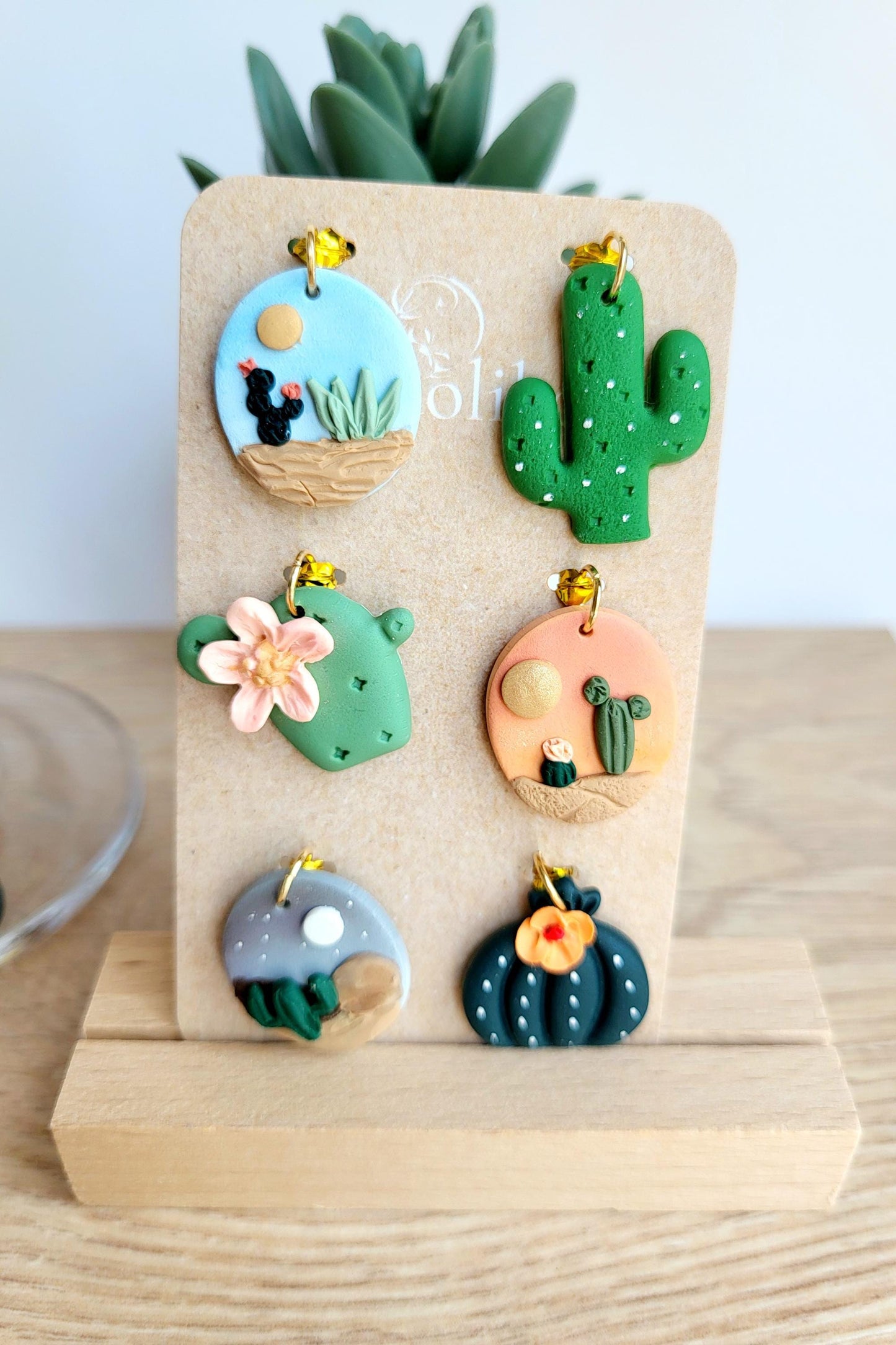 Breloques verres à vin en argile polymère - Cactus - Thème paysage du désert - Ens. de 6 pour vin et cocktails - Apéro / Cadeau hôtesse