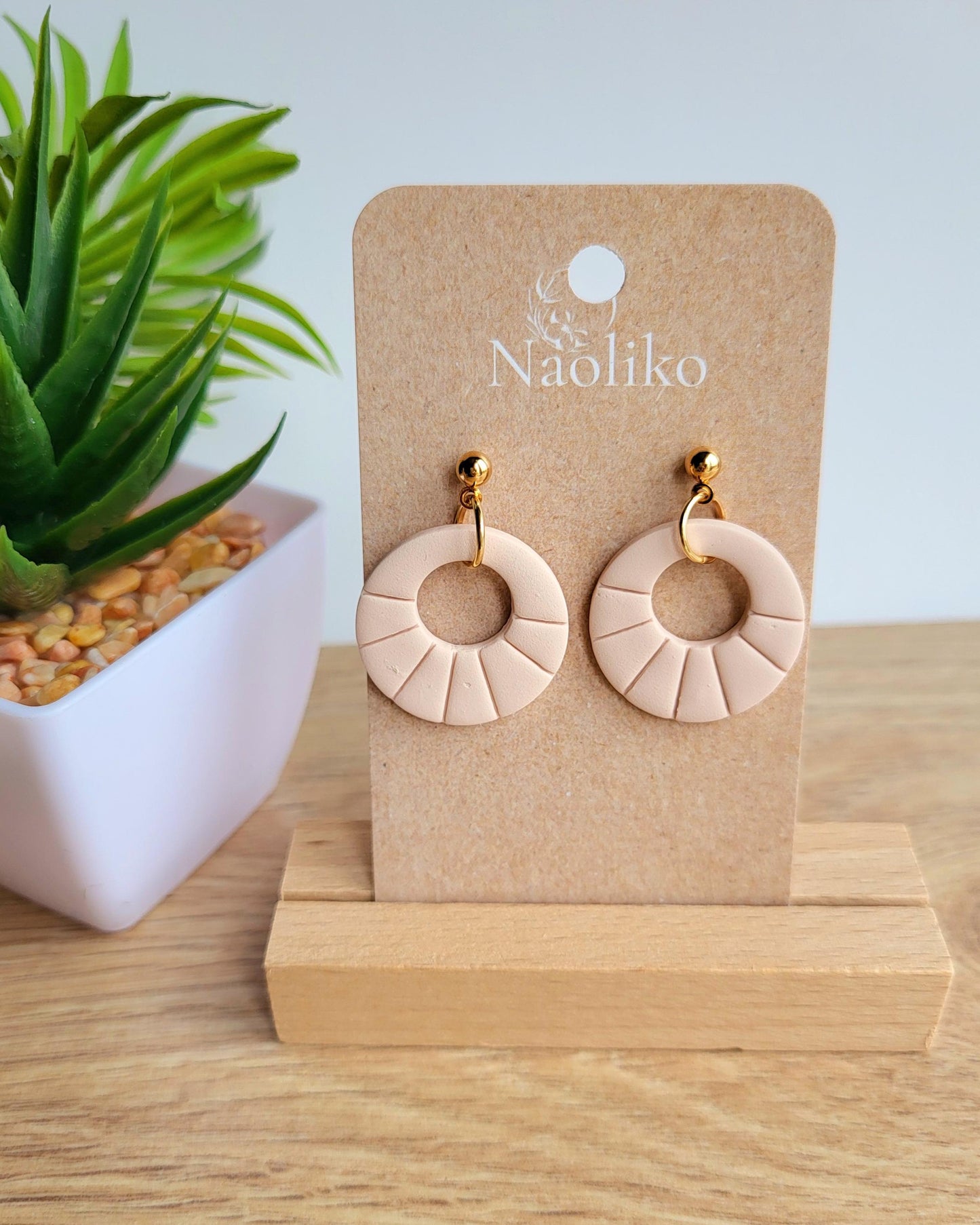 Boucles d'oreilles en argile polymère Misty | Attaches et tiges plaquées or | Style abstrait | Handmade Earrings | Gold plated findings