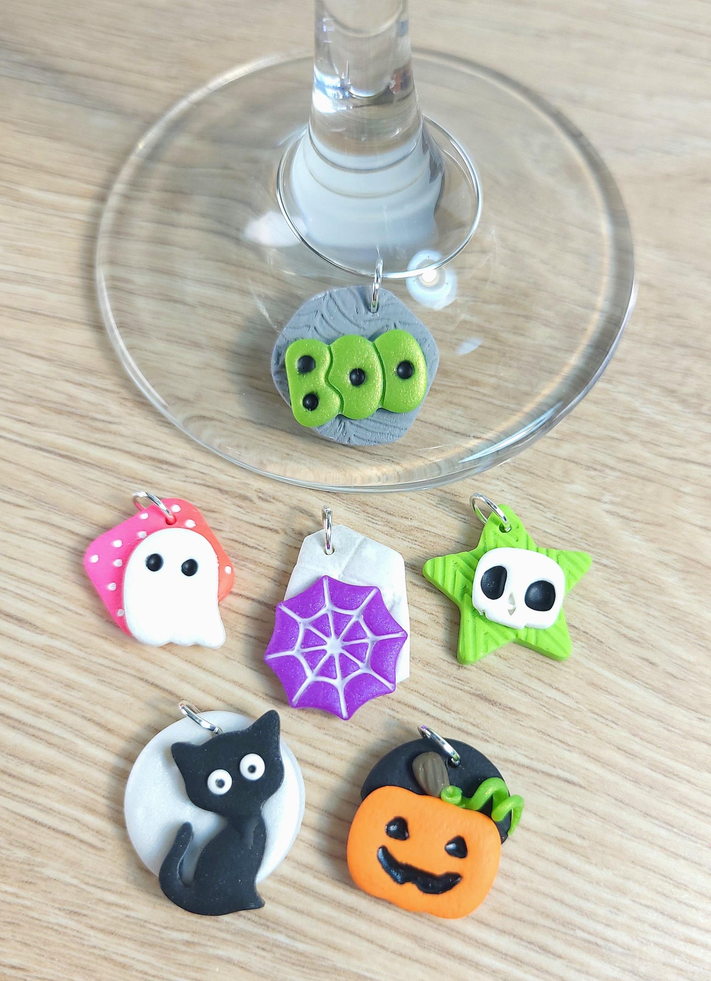 Breloques verres à vin en argile polymère - Halloween spooky -Ens. de 6 pour vin et cocktails - Apéro / Cadeau hôtesse