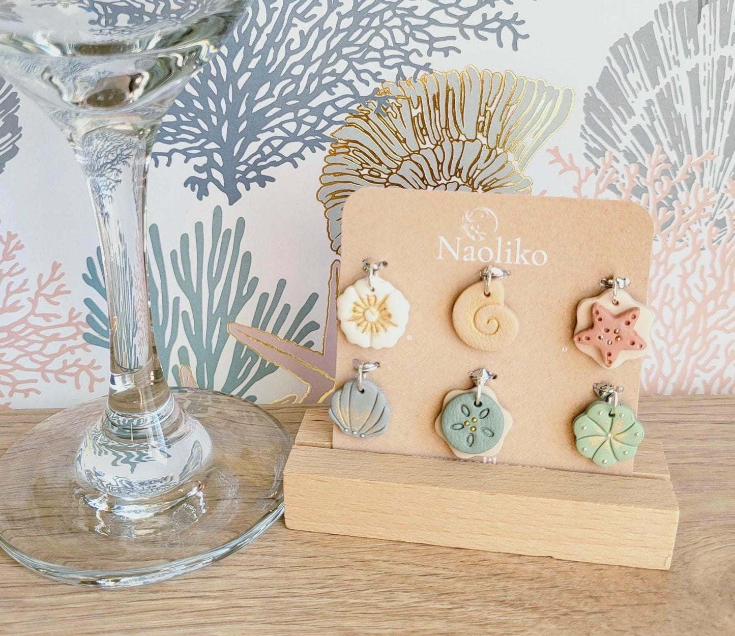 Breloques verres à vin en argile polymère - Coquillages - Thème plage chic -Ens. de 6 pour vin et cocktails - Apéro / Cadeau hôtesse