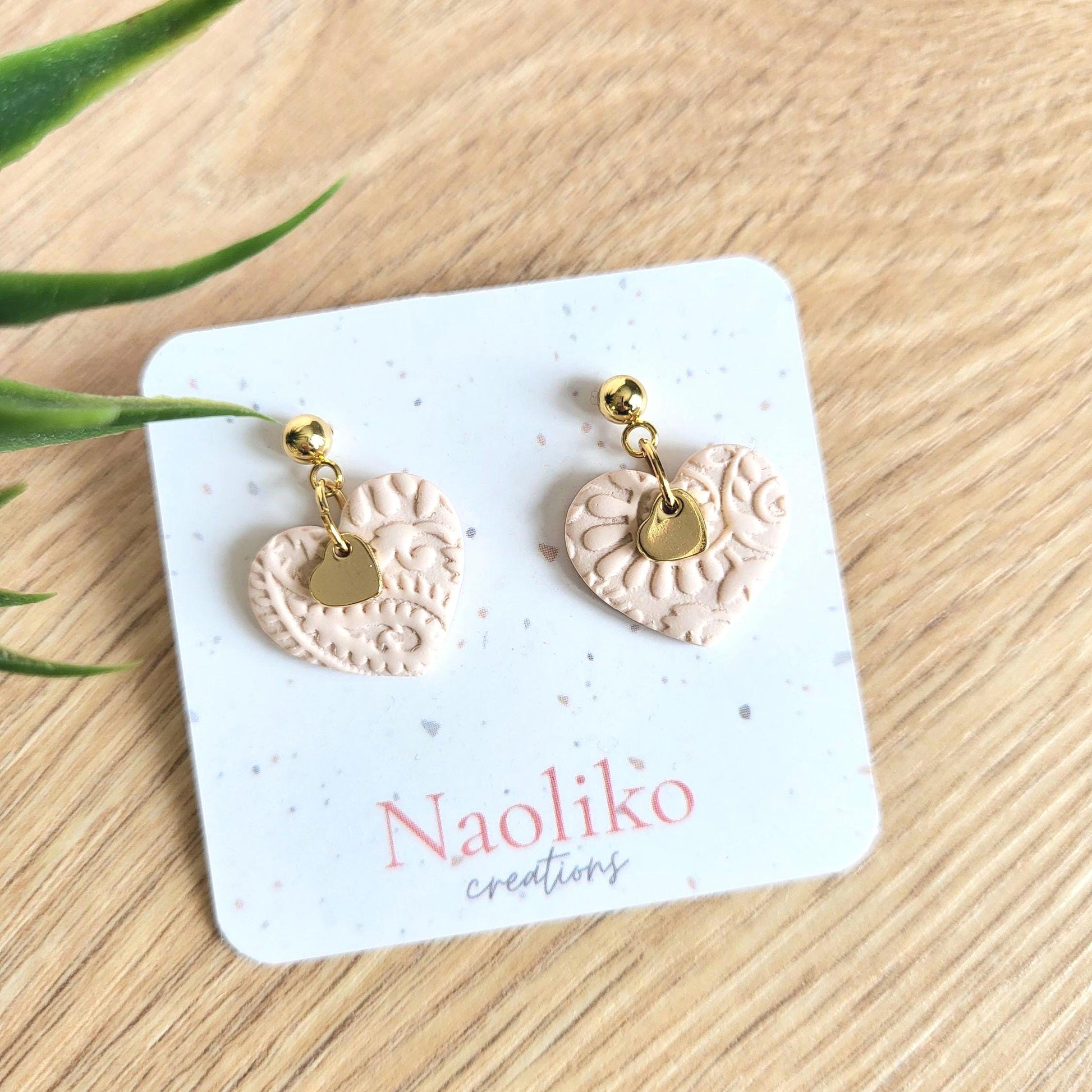 Boucles d'oreilles en argile polymère Ariel | Attaches et tiges plaquées or | Style douceur | Handmade Earrings | Gold plated findings