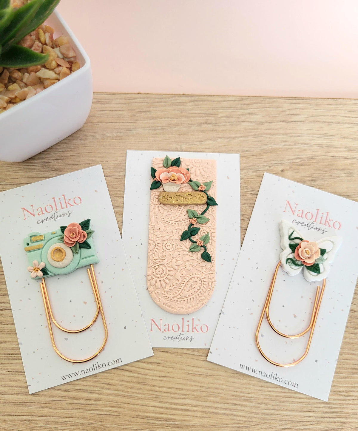 Signets originaux et amusants - Fleurs - Marque-page fait à la main - Cadeau pour lecteur et amoureux de la nature.