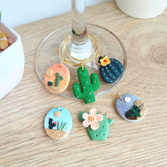 Breloques verres à vin en argile polymère - Cactus - Thème paysage du désert - Ens. de 6 pour vin et cocktails - Apéro / Cadeau hôtesse