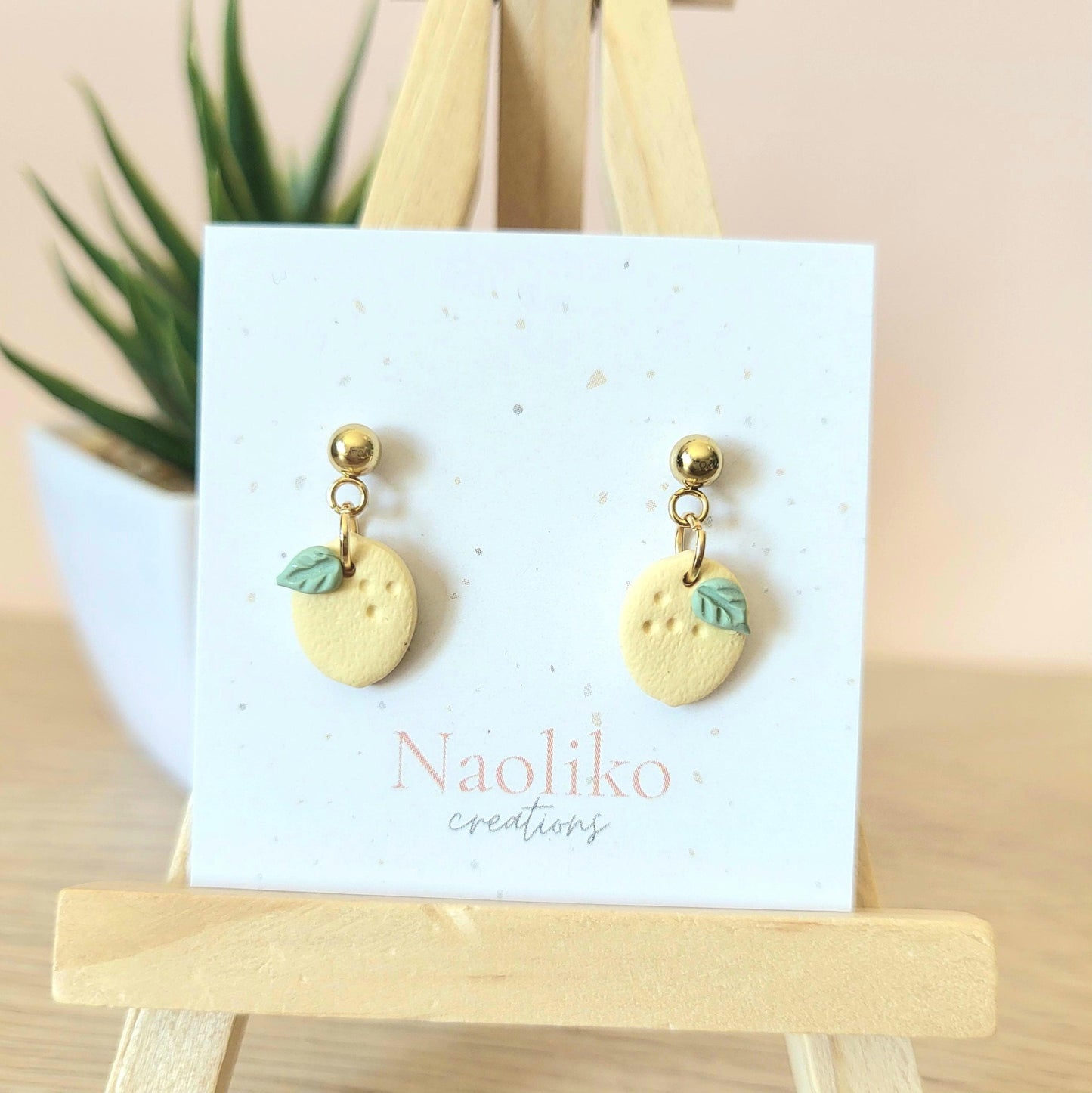Boucles d'oreilles en argile polymère Citrons | Attaches et tiges plaquées or | Style Été | Handmade Earrings | Gold plated findings