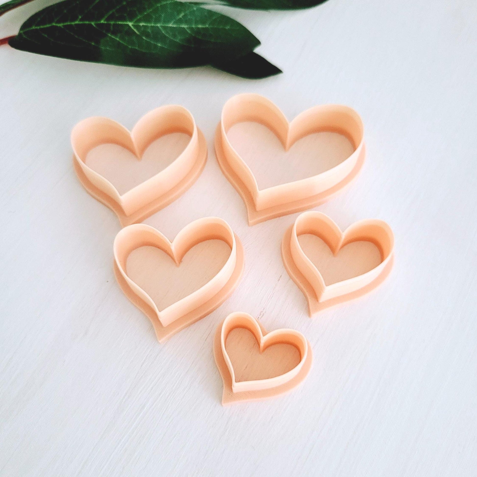 Emporte-pièce Coeur organic pour argile polymère | Ensemble de 5 | Organic Heart clay cutters, set of 5 | Polymer clay tool