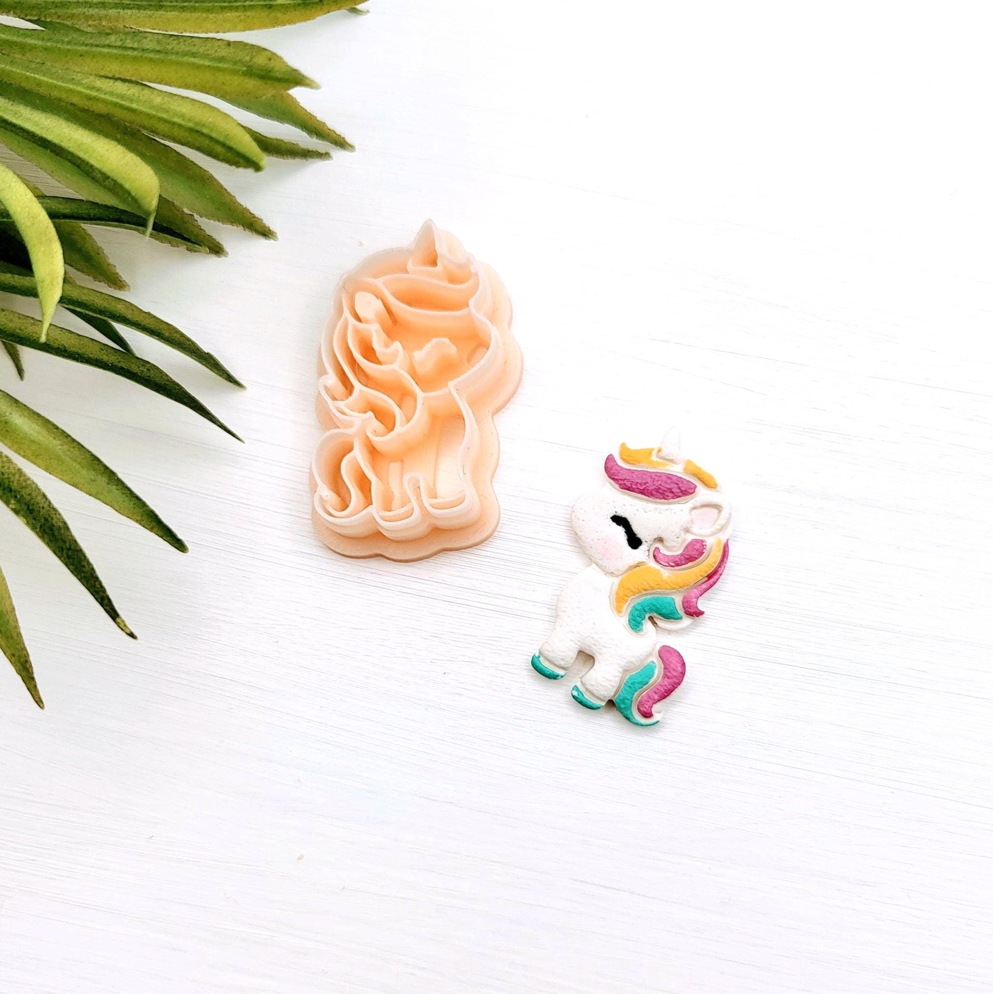 Emporte-pièce Licorne, amusante et mignonne | créations originales en argile polymère | Unicorn clay cutters | Polymer clay tool