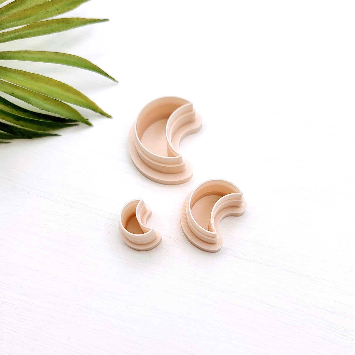 Emporte-pièce Mini croissant de Lune pour créations en argile polymère | 3 grandeurs | Mini moon Polymer clay cutters