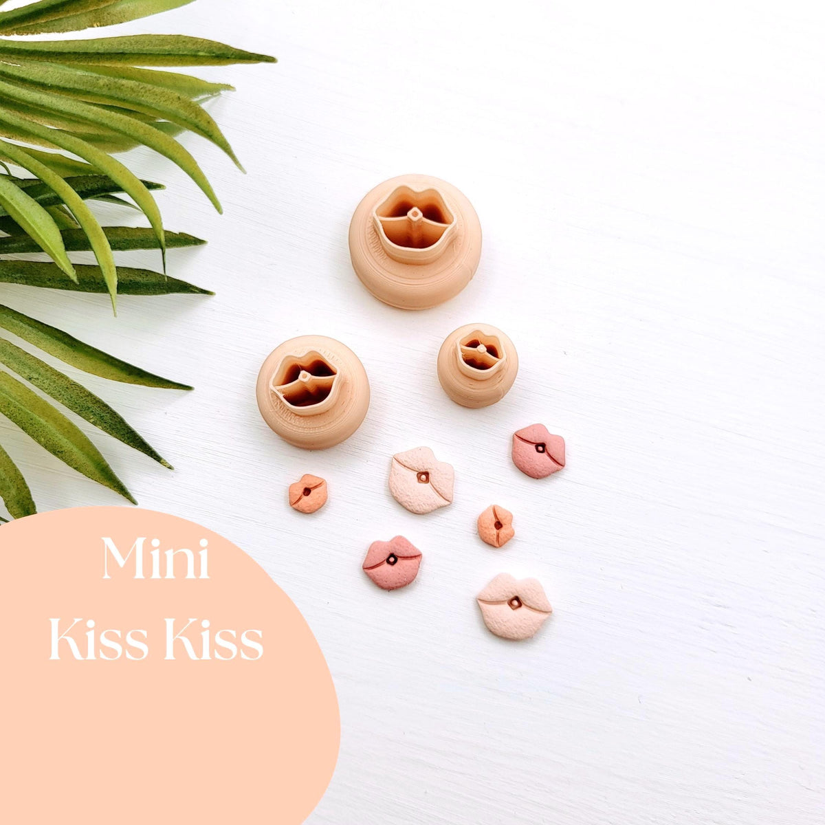 Emporte-pièce Mini Kiss kiss pour créations en argile polymère | 3 grandeurs | Mini lips kiss Polymer clay cutters